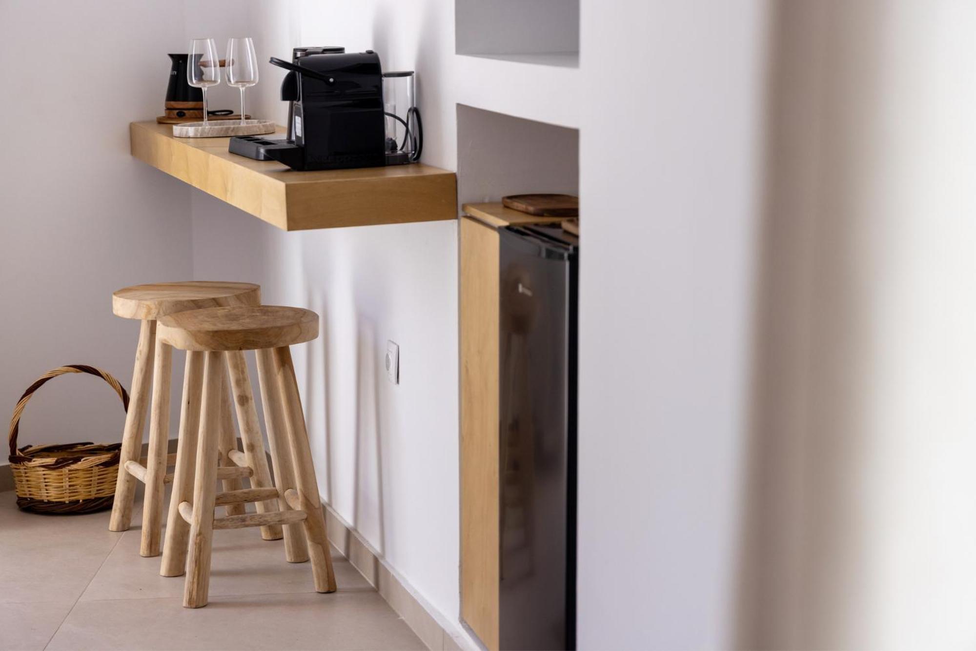 Alora Suites Tinos Quarto foto