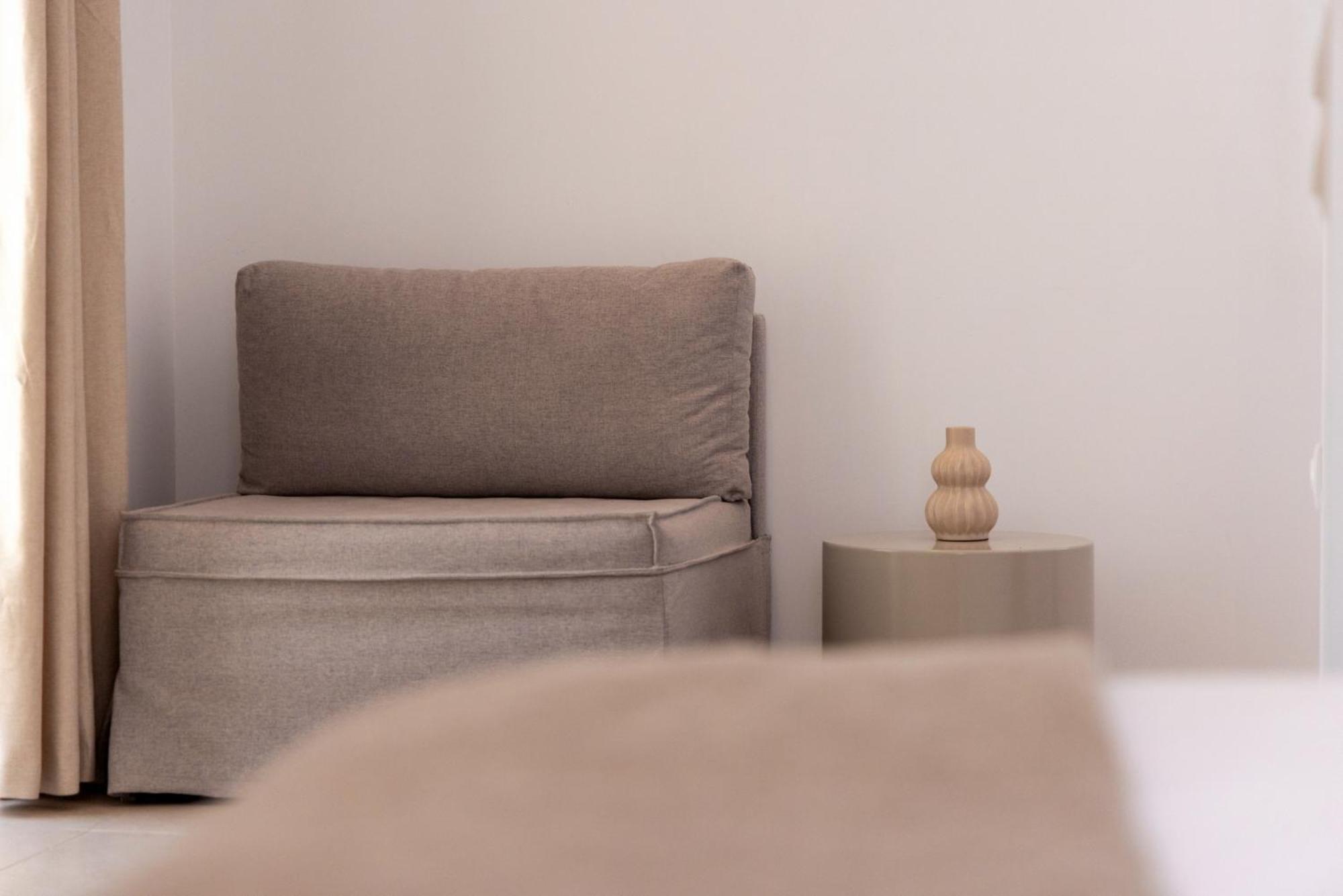 Alora Suites Tinos Quarto foto