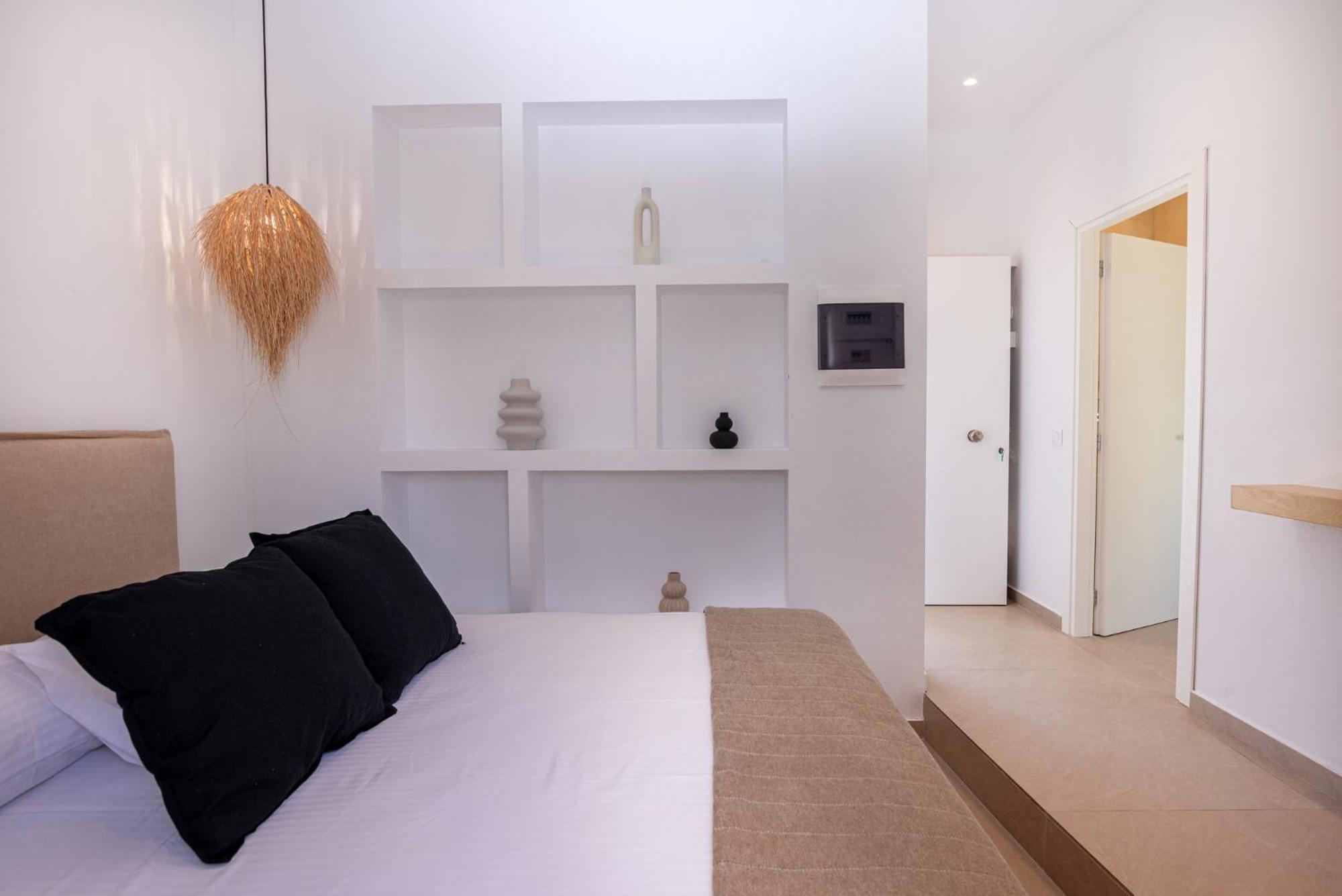 Alora Suites Tinos Quarto foto
