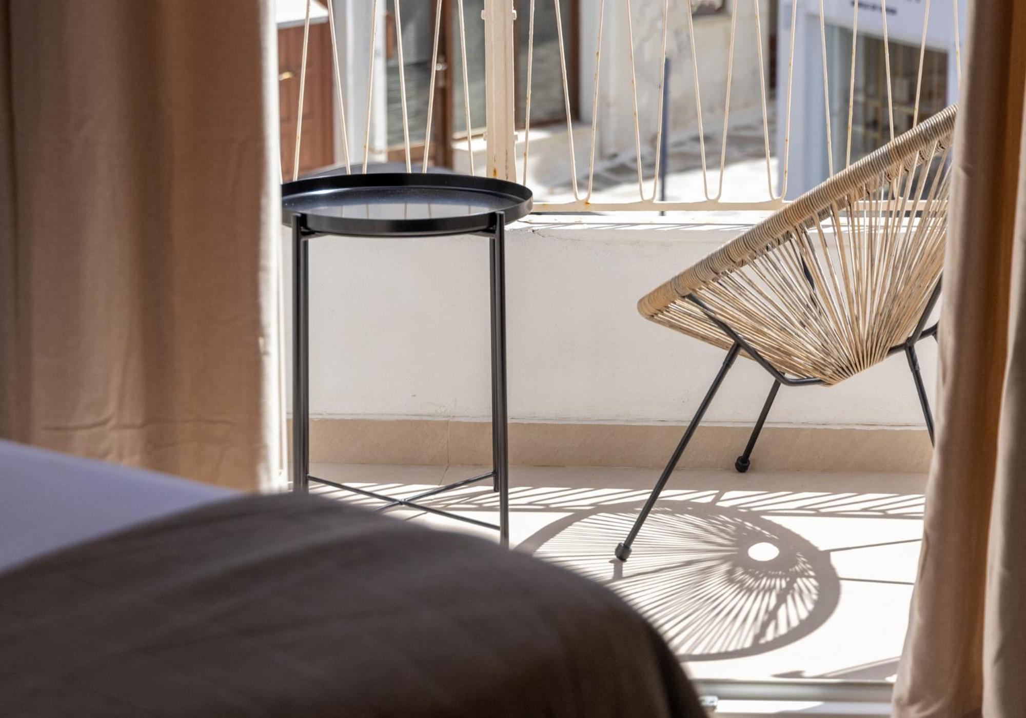Alora Suites Tinos Quarto foto